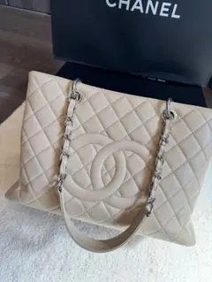 CHANEL ベージュ キルティング ハンドバッグ