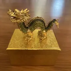 竜の置物