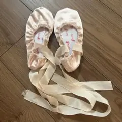 Sylvia バレエシューズ 18 ½