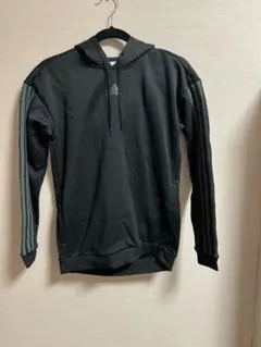 adidas フード付きパーカー ブラック XS