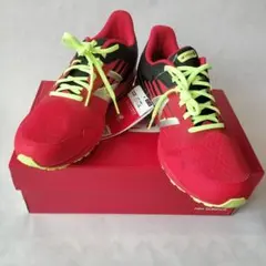 【新品／箱付】New Balance ランニングシューズ