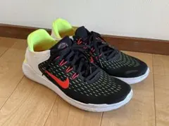 Nike ランニングシューズ ブラック/ネオンイエロー