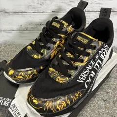 VERSACE JEANS COUTURE ブラックスニーカー - メルカリ