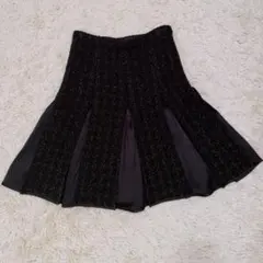 【大人可愛い】ブルマリン BLUMARINE キラキラツイードスカート ブラックのサムネイル
