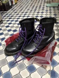 Dr.Martins 8ホールブーツ