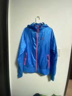 Nike フード付きウィンドブレーカー