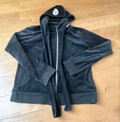 お値下げ❤️ベロア生地《黒》フード脱着可能パーカー