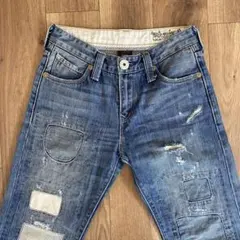 Levi's ダメージ加工　デニム　リーバイス　523
