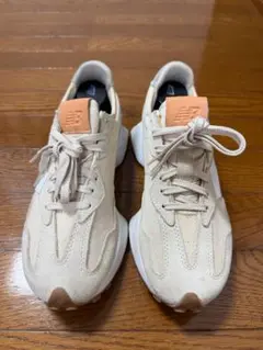 HL589】ニューバランス new balance WS327RD.B - メルカリ