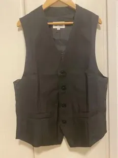 ブラック フォーマルベスト バックストラップ付き