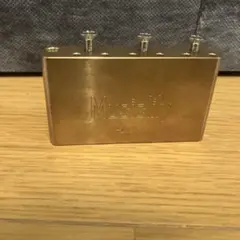 Item thumbnail for item 79aa7c12-f2fd-450b-8175-7d687f604828