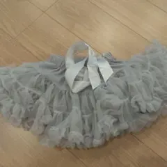 グレー　パニエ