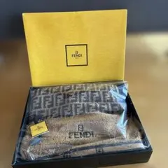 FENDI ロゴ入り 毛布 グレー・ホワイト - メルカリ