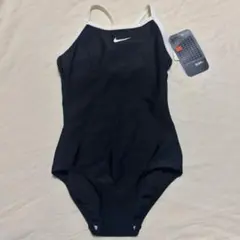 新品　タグ付き　NIKE ガールズ スイムウェア 水着　ブラック　130