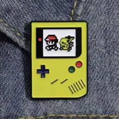 ポケモンセンター　ゲームボーイ　ピカチュウ　ピンズ　レア ポケモンピンズコレクション カレッジロゴ ピカチュウ ポケモン