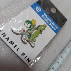 レア　ワーナーブラザーズ　エナメルピン　マービン・ザ・マーシャル