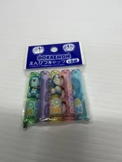 ドラえもんの鉛筆キャップとキーホルダーのサムネイル