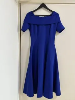 タグ付未使用完売品】JENNE-3キロ見えオフショルワンピースMブルー