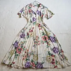 tnewties お花畑でお昼寝 ワンピース アイボリー M サイズ 薔薇 花柄