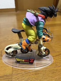 ドラゴンボールZ 孫悟空 自転車 フィギュア