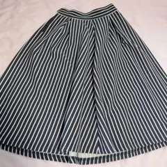 GU　ストライプスカートのサムネイル