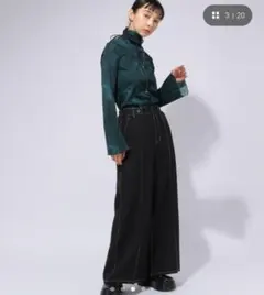 美品☆HARE☆ガラハイネックリボントップスのサムネイル