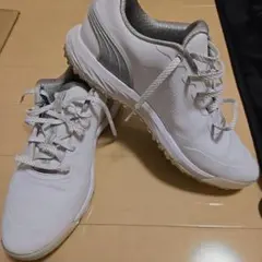 ゴルフ用ホワイトスニーカー