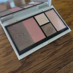 RMK ジェイド&グロウ　フェイスパレット 01　シエララプソディーのサムネイル