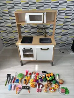 【直接引き取り】IKEA おままごとキッチンDUKTIG ホワイト　イケアのサムネイル