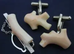 本珊瑚 サンゴ 15.1g カフス タイピン セット c606a