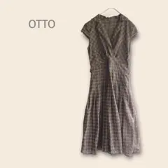 オットー　【9】カシュール　アイレットレース　ワンピース　茶色　プリーツ　綿混紡のサムネイル