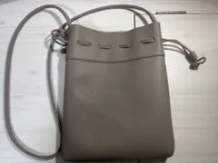RAGEBLUE レザー巾着バッグ グレージュ ショルダーバッグ 型押しレザーのサムネイル