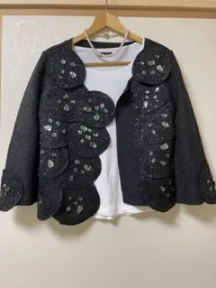 【新品タグ付】ノコオーノ プリーツジャケット フラワーモチーフ ビジュー 42 Yahoo!オークション -「ノコオーノ」(ジャケット、上着