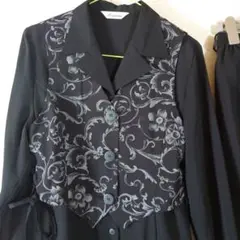 美品！シアーシャツベスト付きblackスーツ