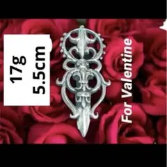 ヨーロッパ装飾 ゴシック調 シルバーペンダントトップ｜華やかな唐草17g