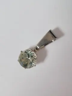 ペンダントトップ　グリーンアメジスト8mm  ステンレス製