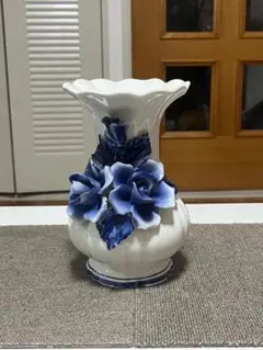 Demain ドマン イタリア製 花瓶 陶器 ブルーローズ 薔薇 インテリア Demain ドマン イタリア製 花瓶 陶器 ブルーローズ 薔薇 インテリア