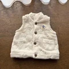 フリース ベスト 70サイズ　ホワイト　アイボリー　ワンポイント　スリーパー