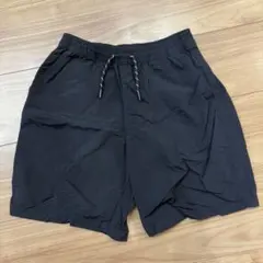 GU 黒 ハーフパンツ 140cm