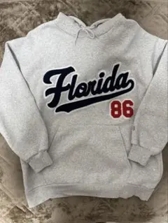 グレーパーカー、グレースウェット