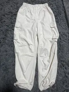 GU ホワイト カーゴパンツ 33-29