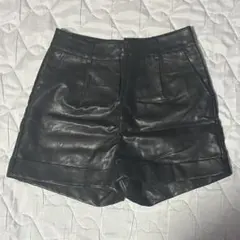 SHEIN シーイン レザーショートパンツ