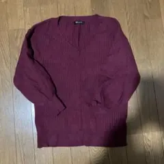 BELIEVE バーガンディ Vネックリブニット