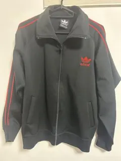 adidas ブラック レッド トラックジャケット