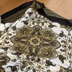 COMMECA ISMペイズリー柄 スカーフ