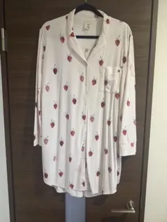 極美品 ジェラートピケ ストロベリーモチーフシャツ上下セット