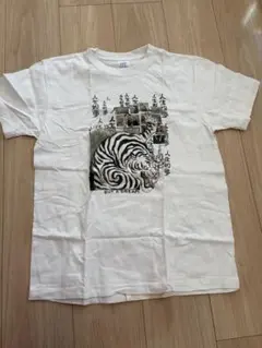 虎のグラフィックTシャツ