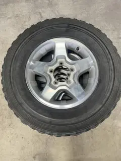 ジムニー純正ホイール。オフロード用 16インチタイヤとホイールセット