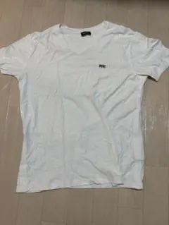 DIESEL　VネックTシャツ胸ロゴ！胸筋が映える♪