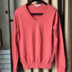 UNIQLOユニクロ　カシミヤ混Vネックセーター　ニット コーラルピンク　L